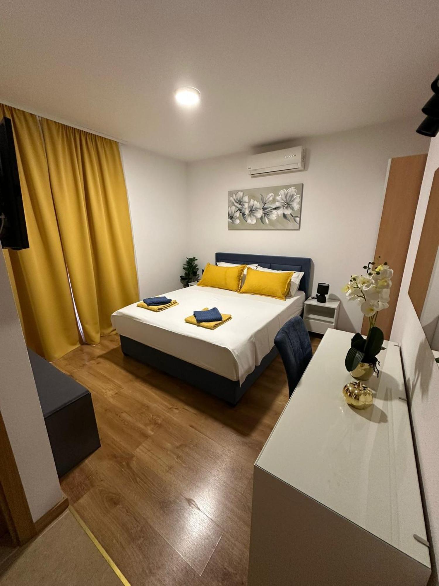 Apartmani Vice Brela Exterior photo